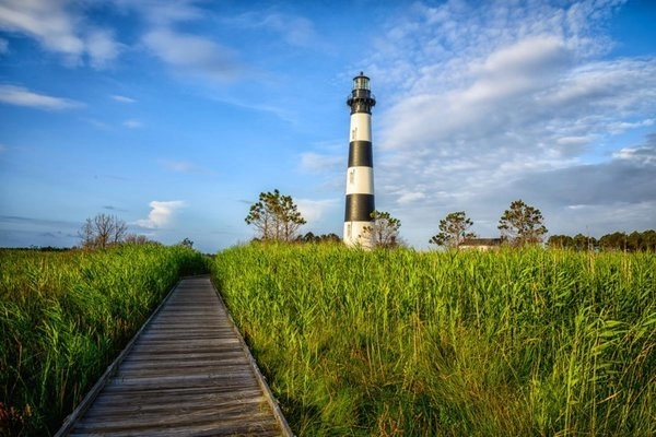 North America’s Best Seaside Hiking Trails with Ocean Views Guide