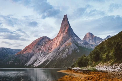 Ultimate Guide to Cliffside Adventures in Norway’s Iconic Fjords