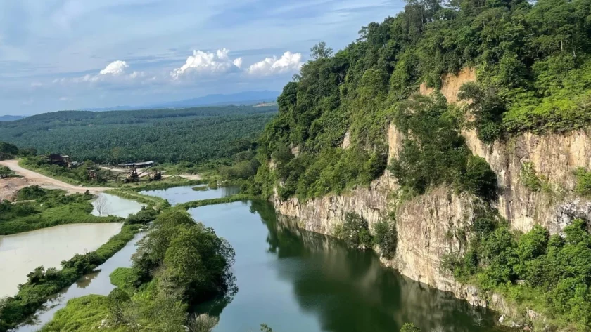 Tropical Hikes Near Singapore Best Trails and Day Trips Guide Tropical Hikes Near Singapore Best Trails and Day Trips Guide