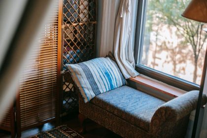 Airbnb vs Booking.com for Long-Term Stays: A Digital Nomad’s Guide