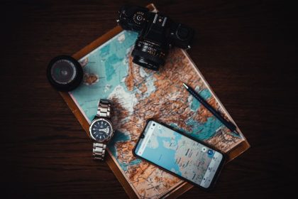 8 Best Apps for Solo Travelers to Meet People and Stay Connected (2026) 8 Best Apps for Solo Travelers to Meet People and Stay Connected (2026)