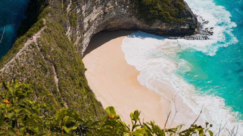 Bali Vs Phuket 2026: Bali or Phuket: Which Island Paradise Fits Your 2026 Budget and Style?