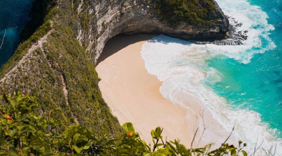 Bali Vs Phuket 2026: Bali or Phuket: Which Island Paradise Fits Your 2026 Budget and Style?