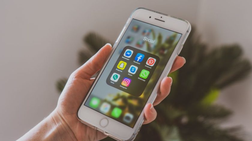 Budget Apps For Tracking Travel Expenses: 7 Budget Apps That Actually Track Travel Expenses on the Go Budget Apps For Tracking Travel Expenses: 7 Budget Apps That Actually Track Travel Expenses on the Go