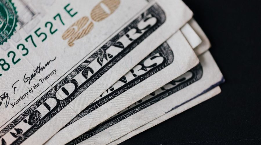 Budget Travel Credit Cards: Chase Sapphire vs. Capital One Venture (2026)