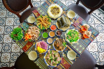 10 Must-Try Dishes and Cultural Etiquette in Japan for First-Timers
