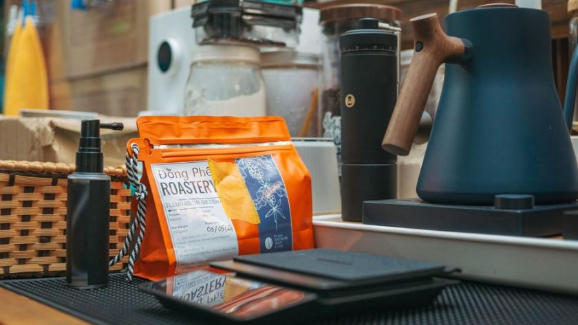 Portable Travel Coffee Makers Digital Nomads: Portable Travel Coffee Makers: Why Aeropress Go and Wacaco Minipresso Are Your Best Bets (2026)