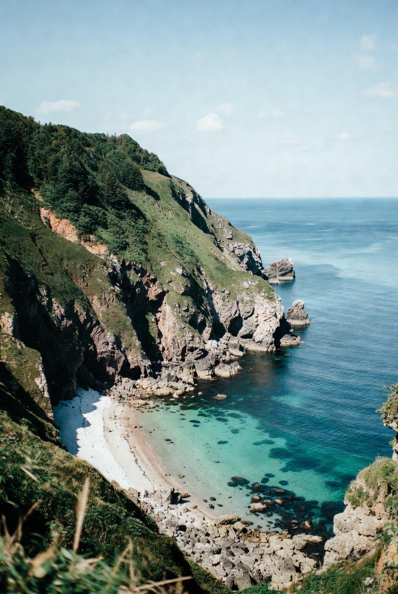 Secluded Coves in the UK Discover Hidden Peaceful Coastal Escapes